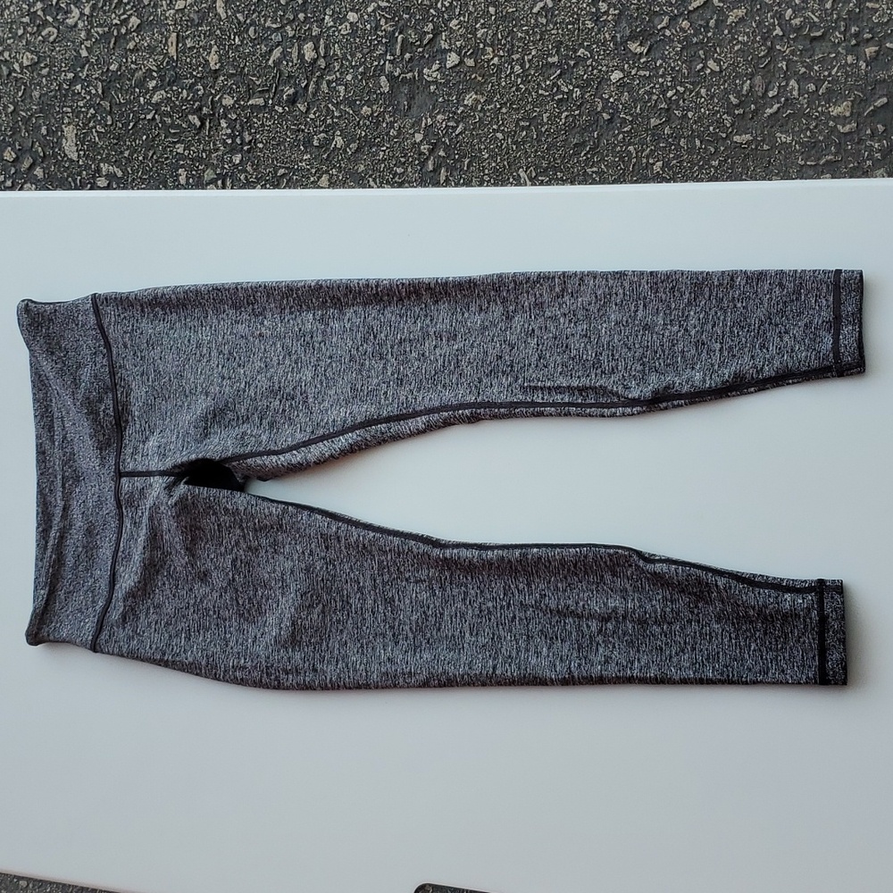 Lululemon Wunder Under Low Rise Tight 28" in Heathered Black